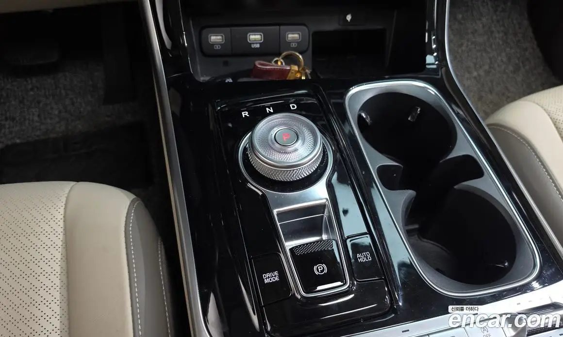 Kia Carnival 2023 2.2 автомат (гидро), фото 9