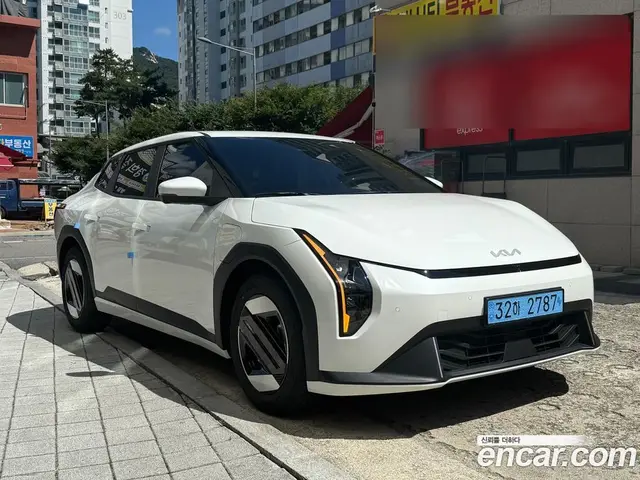 Kia EV4 2025 автомат (гидро), миниатюра 2 Kia EV4 2025 автомат (гидро), миниатюра 2