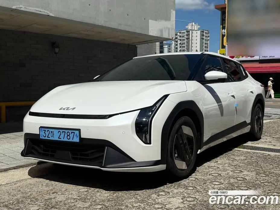 Kia EV4 2025 автомат (гидро), фото 3 Kia EV4 2025 автомат (гидро), фото 3