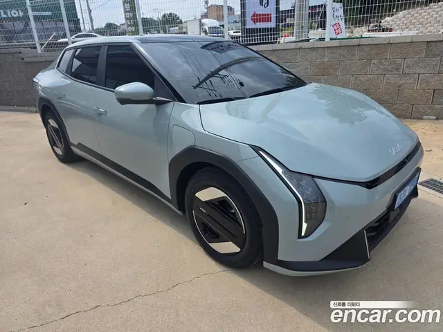 Kia EV4, 2026, 688 км