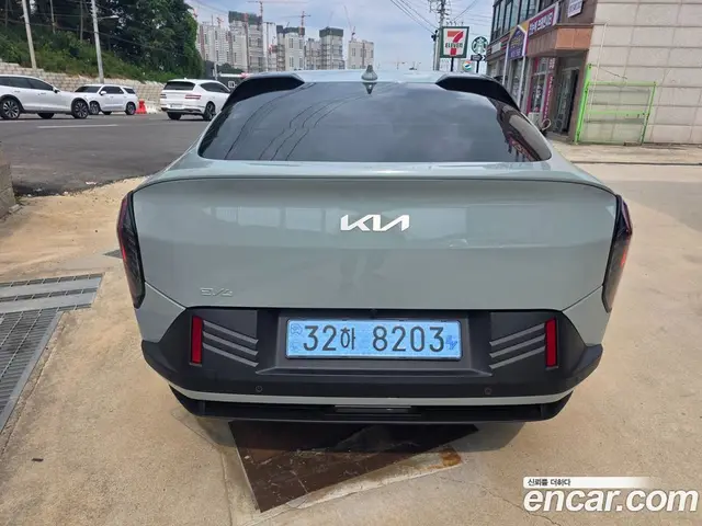 Kia EV4 2026 1.6 автомат (гидро), миниатюра 4 Kia EV4 2026 1.6 автомат (гидро), миниатюра 4