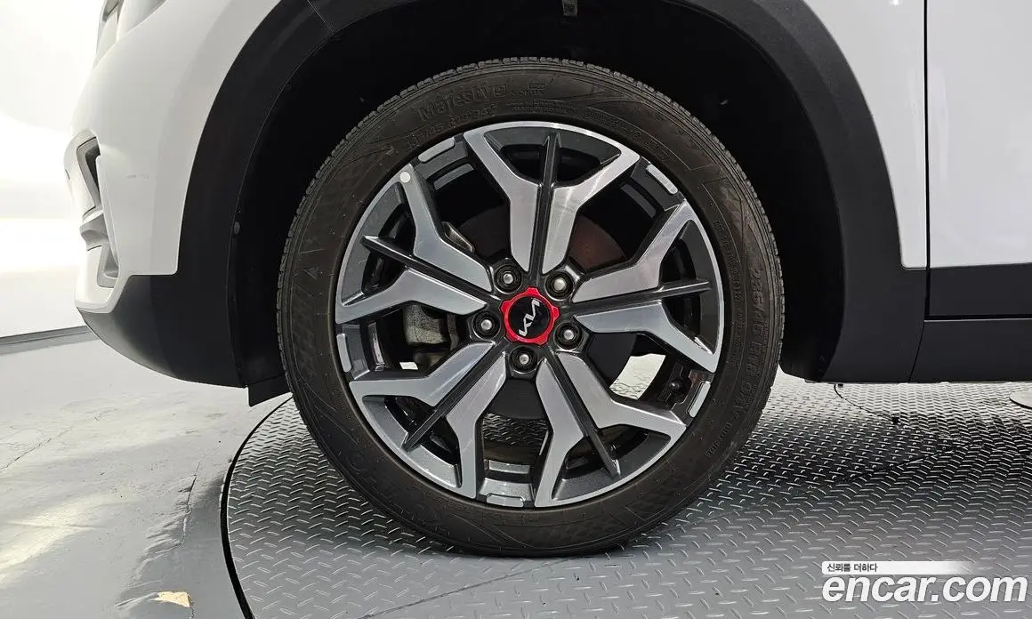 Kia Seltos 2022 1.6 автомат (гидро), фото 5 Kia Seltos 2022 1.6 автомат (гидро), фото 5