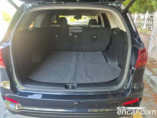 Kia Sorento 2019 2.0 автомат (гидро), миниатюра 6 Kia Sorento 2019 2.0 автомат (гидро), миниатюра 6