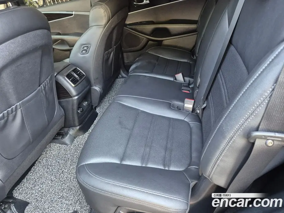 Kia Sorento 2019 2.0 автомат (гидро), фото 9 Kia Sorento 2019 2.0 автомат (гидро), фото 9