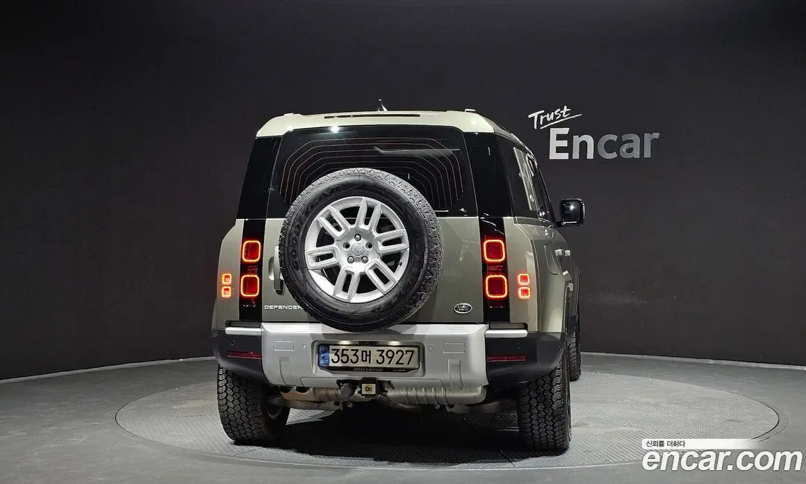 Land Rover Defender 2021 3.0 автомат (гидро), фото 4 Land Rover Defender 2021 3.0 автомат (гидро), фото 4