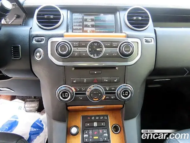 Land Rover Discovery 2013 3.0 автомат (гидро), миниатюра 12