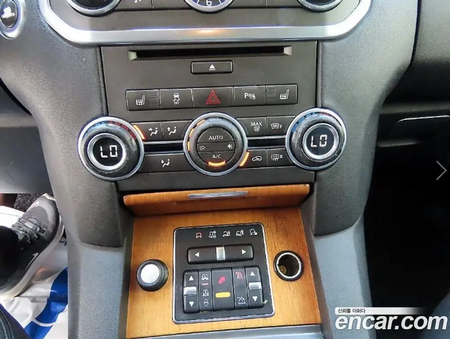 Land Rover Discovery 2013 3.0 автомат (гидро), фото 15 Land Rover Discovery 2013 3.0 автомат (гидро), фото 15