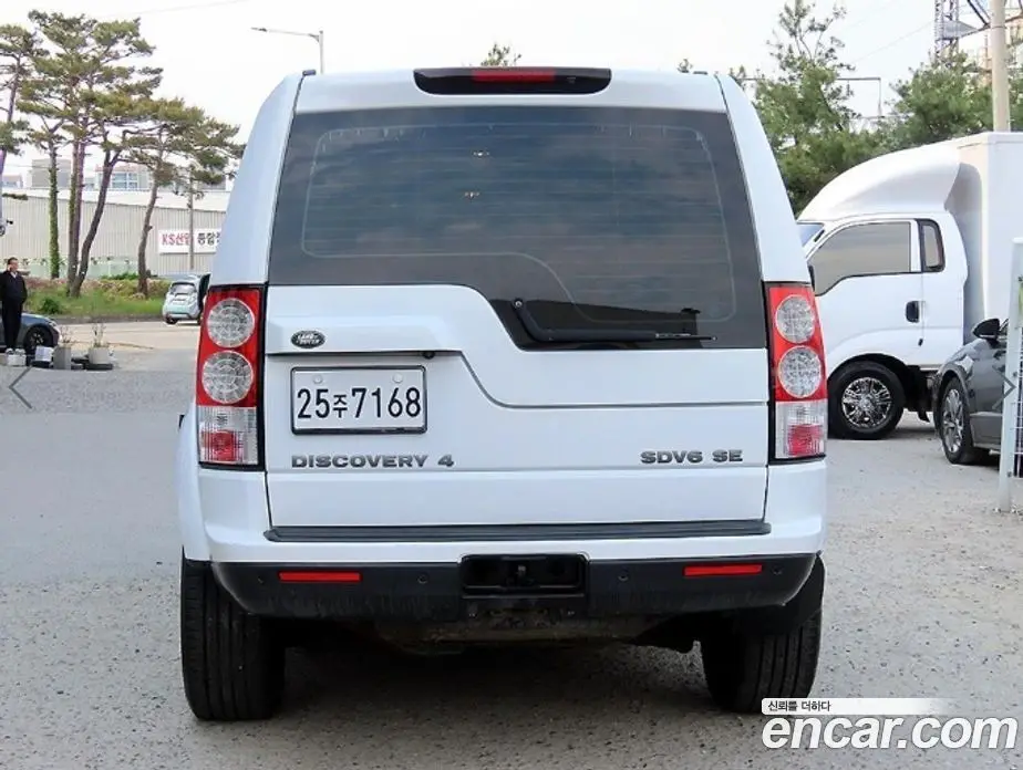 Land Rover Discovery 2013 3.0 автомат (гидро), фото 4 Land Rover Discovery 2013 3.0 автомат (гидро), фото 4