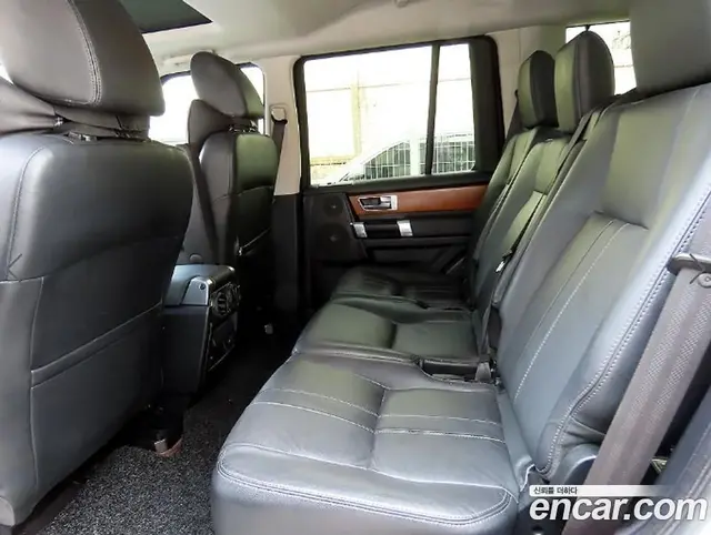 Land Rover Discovery 2013 3.0 автомат (гидро), миниатюра 6 Land Rover Discovery 2013 3.0 автомат (гидро), миниатюра 6