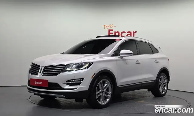 Lincoln MKC, 2017, 112 282 км