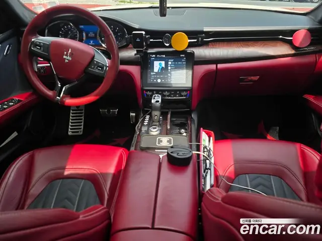 Maserati Quattroporte 2019 3.0 автомат (гидро), миниатюра 10