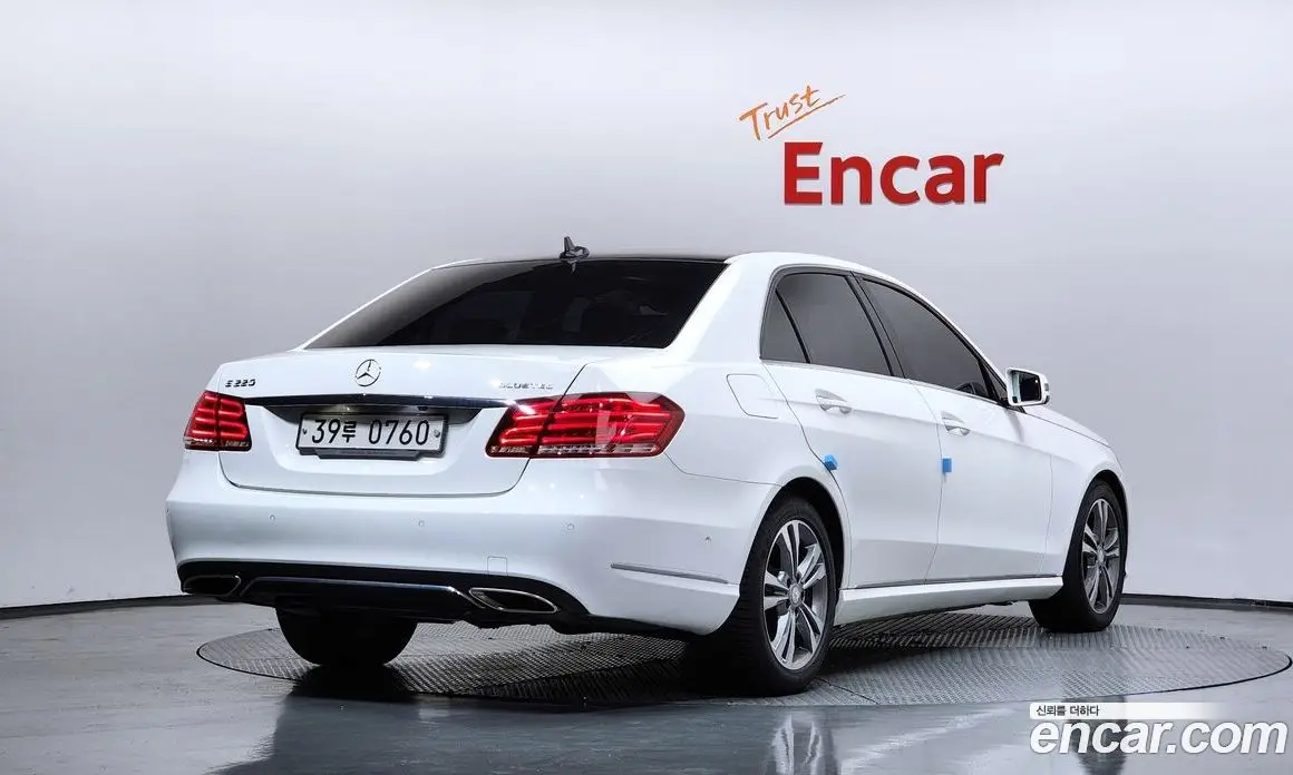 Mercedes-Benz E-Class 2015 2.1 автомат (гидро), фото 2 Mercedes-Benz E-Class 2015 2.1 автомат (гидро), фото 2