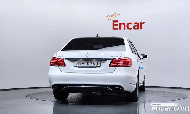 Mercedes-Benz E-Class 2015 2.1 автомат (гидро), миниатюра 4 Mercedes-Benz E-Class 2015 2.1 автомат (гидро), миниатюра 4