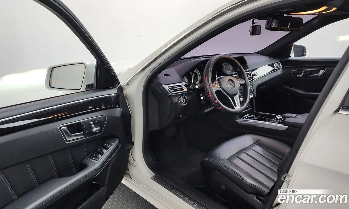 Mercedes-Benz E-Class 2015 2.1 автомат (гидро), фото 10 Mercedes-Benz E-Class 2015 2.1 автомат (гидро), фото 10