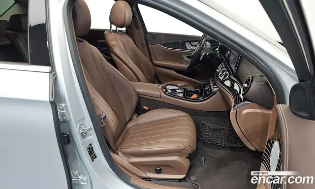 Mercedes-Benz E-Class 2017 3.0 автомат (гидро), миниатюра 12