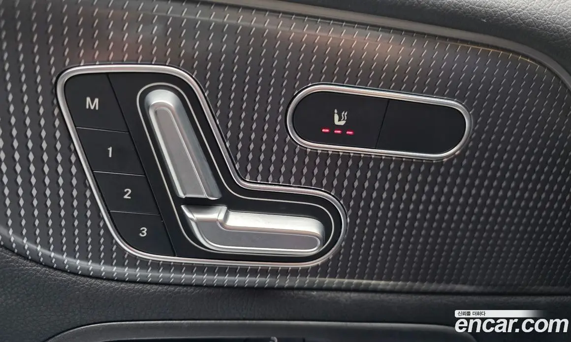 Mercedes-Benz GLB-Class 2020 2.0 автомат (гидро), фото 16 Mercedes-Benz GLB-Class 2020 2.0 автомат (гидро), фото 16