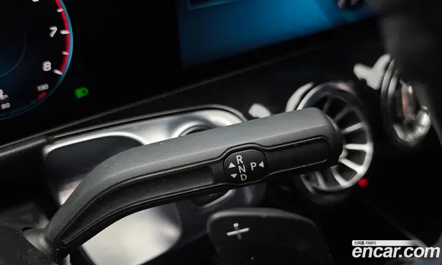 Mercedes-Benz GLB-Class 2020 2.0 автомат (гидро), миниатюра 9 Mercedes-Benz GLB-Class 2020 2.0 автомат (гидро), миниатюра 9