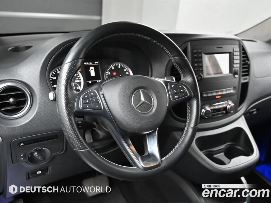 Mercedes-Benz V-Class 2016 1.9 автомат (гидро), фото 13