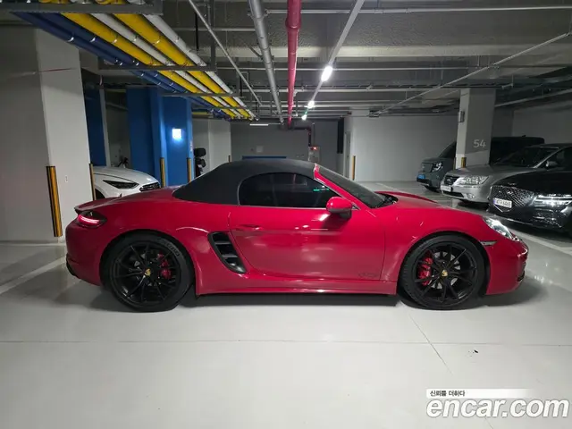 Porsche 718, 2018, 29 158 км