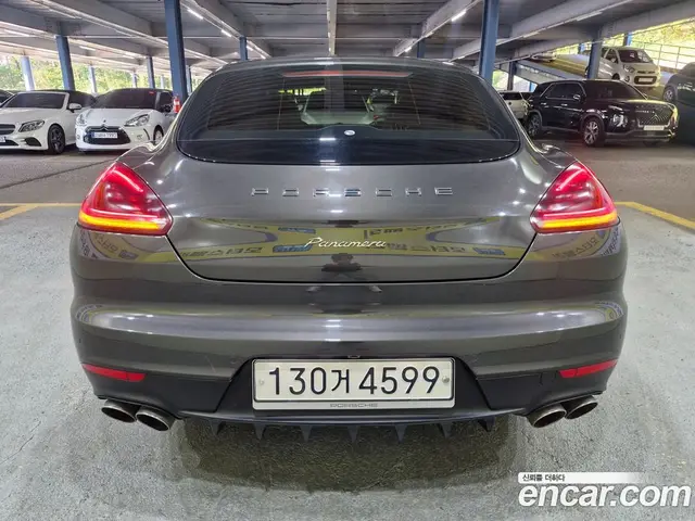 Porsche Panamera 2016 3.6 автомат (гидро), миниатюра 4