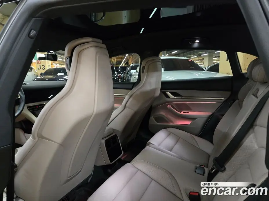 Porsche Taycan 2024 автомат (гидро), фото 11
