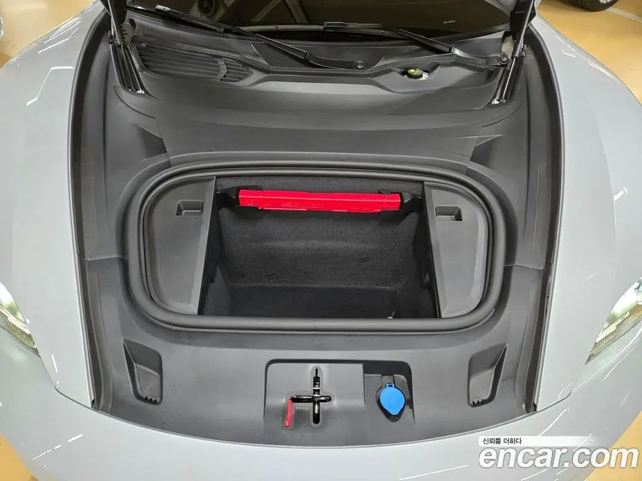 Porsche Taycan 2024 автомат (гидро), фото 12
