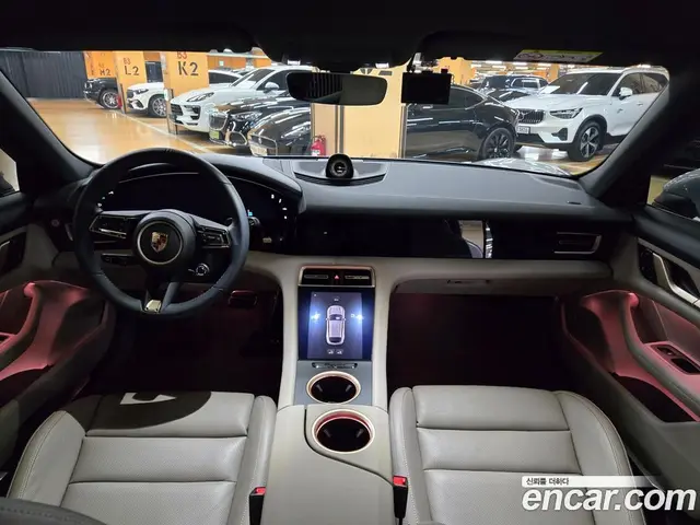 Porsche Taycan 2024 автомат (гидро), миниатюра 4