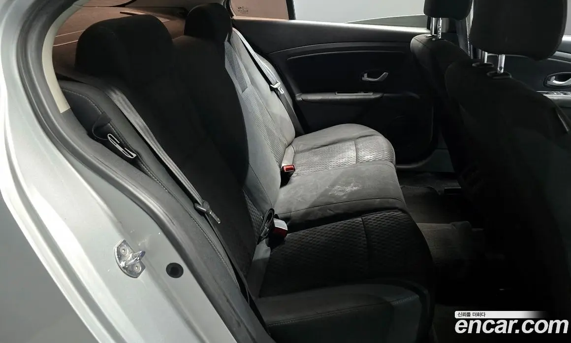 Renault (Samsung) SM3 2010 1.6 автомат (гидро), фото 12 Renault (Samsung) SM3 2010 1.6 автомат (гидро), фото 12