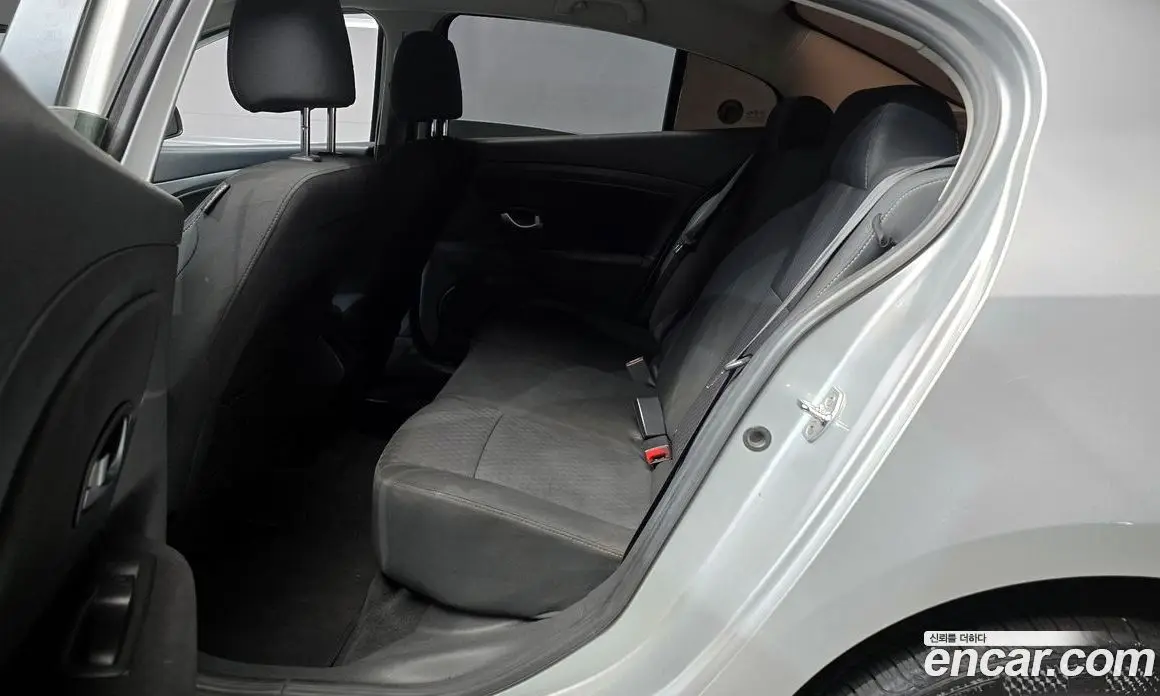 Renault (Samsung) SM3 2010 1.6 автомат (гидро), фото 13 Renault (Samsung) SM3 2010 1.6 автомат (гидро), фото 13