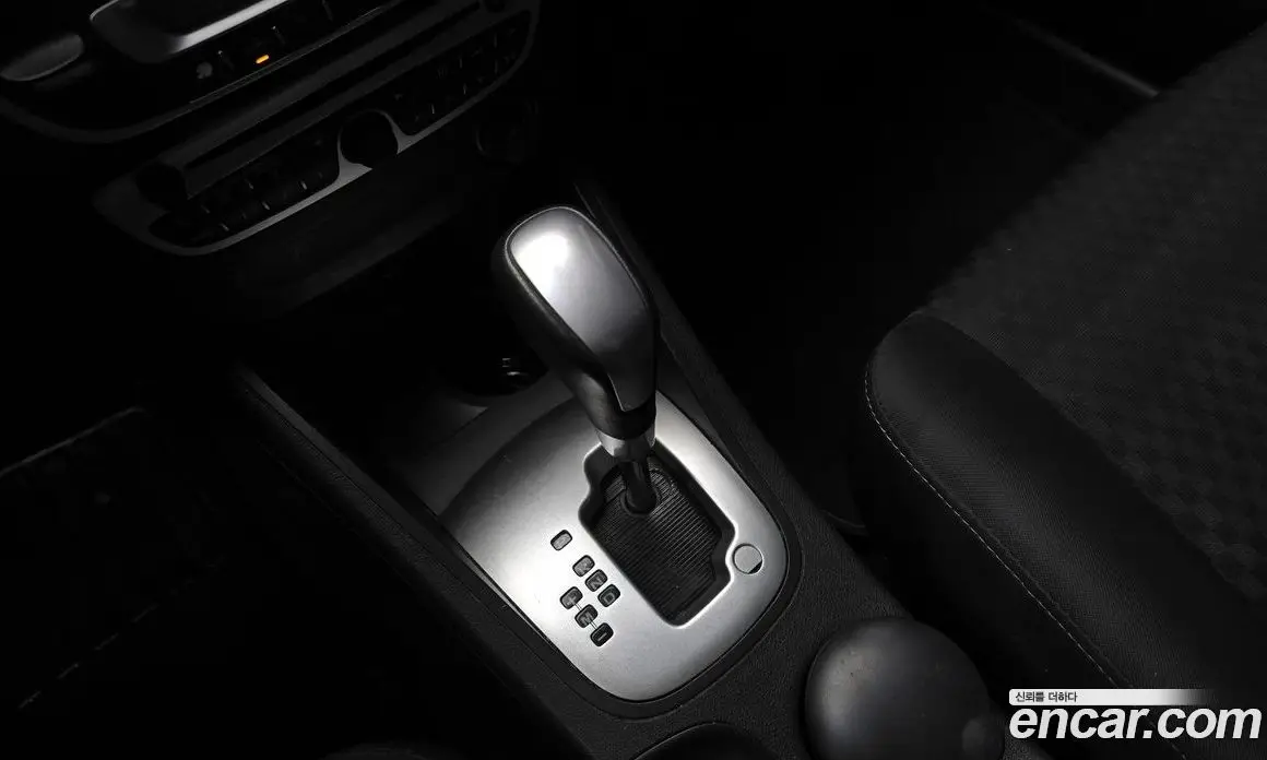 Renault (Samsung) SM3 2010 1.6 автомат (гидро), фото 9 Renault (Samsung) SM3 2010 1.6 автомат (гидро), фото 9