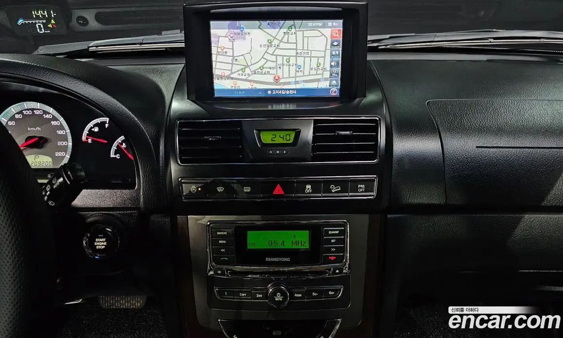 SsangYong Rexton 2013 2.0 автомат (гидро), фото 15
