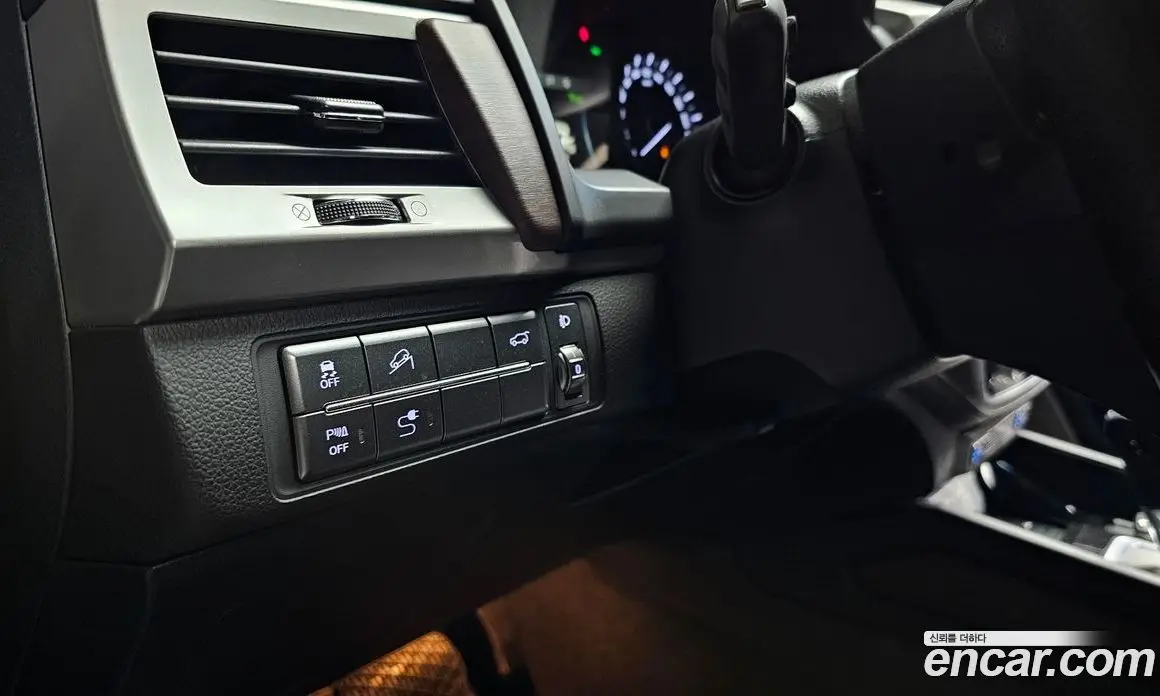 SsangYong Rexton 2018 2.2 автомат (гидро), фото 16