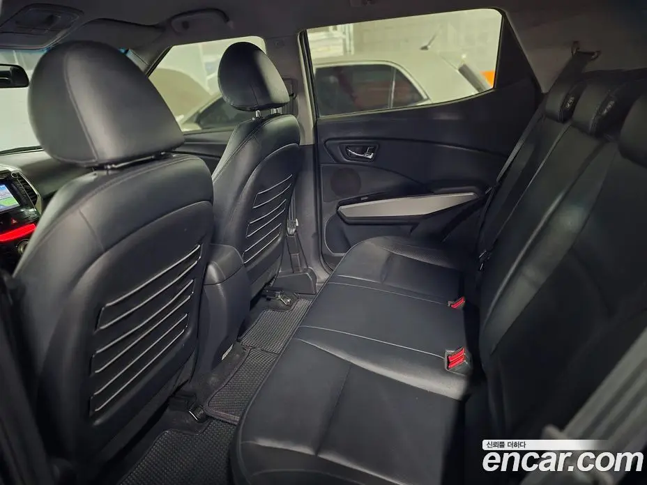 SsangYong TIBOLI 2015 1.6 автомат (гидро), фото 12