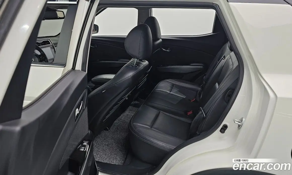 SsangYong TIBOLI 2022 1.5 автомат (гидро), фото 12 SsangYong TIBOLI 2022 1.5 автомат (гидро), фото 12