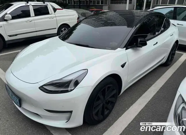Tesla Model 3, 2022, 68 500 км