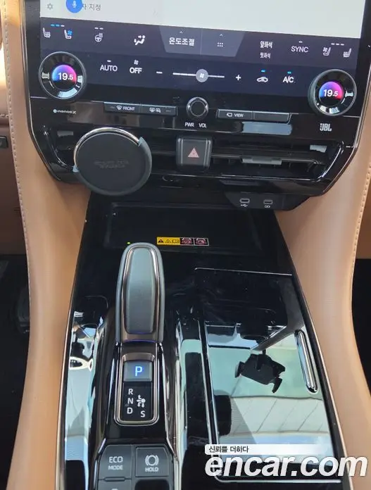 Toyota Alphard 2024 2.5 автомат (вариатор), фото 9