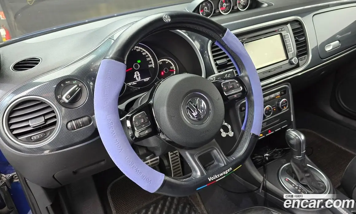 Volkswagen Beatle 2013 2.0 автомат (гидро), фото 13 Volkswagen Beatle 2013 2.0 автомат (гидро), фото 13
