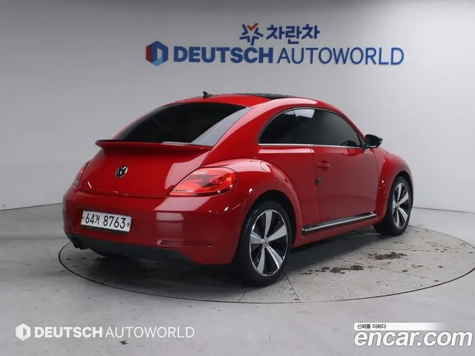 Volkswagen Beatle 2014 2.0 автомат (гидро), фото 2 Volkswagen Beatle 2014 2.0 автомат (гидро), фото 2