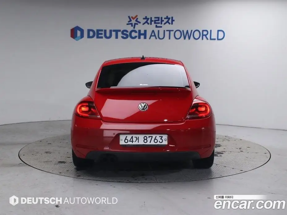 Volkswagen Beatle 2014 2.0 автомат (гидро), фото 4 Volkswagen Beatle 2014 2.0 автомат (гидро), фото 4