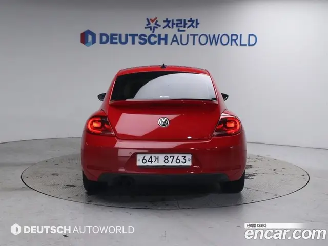 Volkswagen Beatle 2014 2.0 автомат (гидро), миниатюра 4 Volkswagen Beatle 2014 2.0 автомат (гидро), миниатюра 4