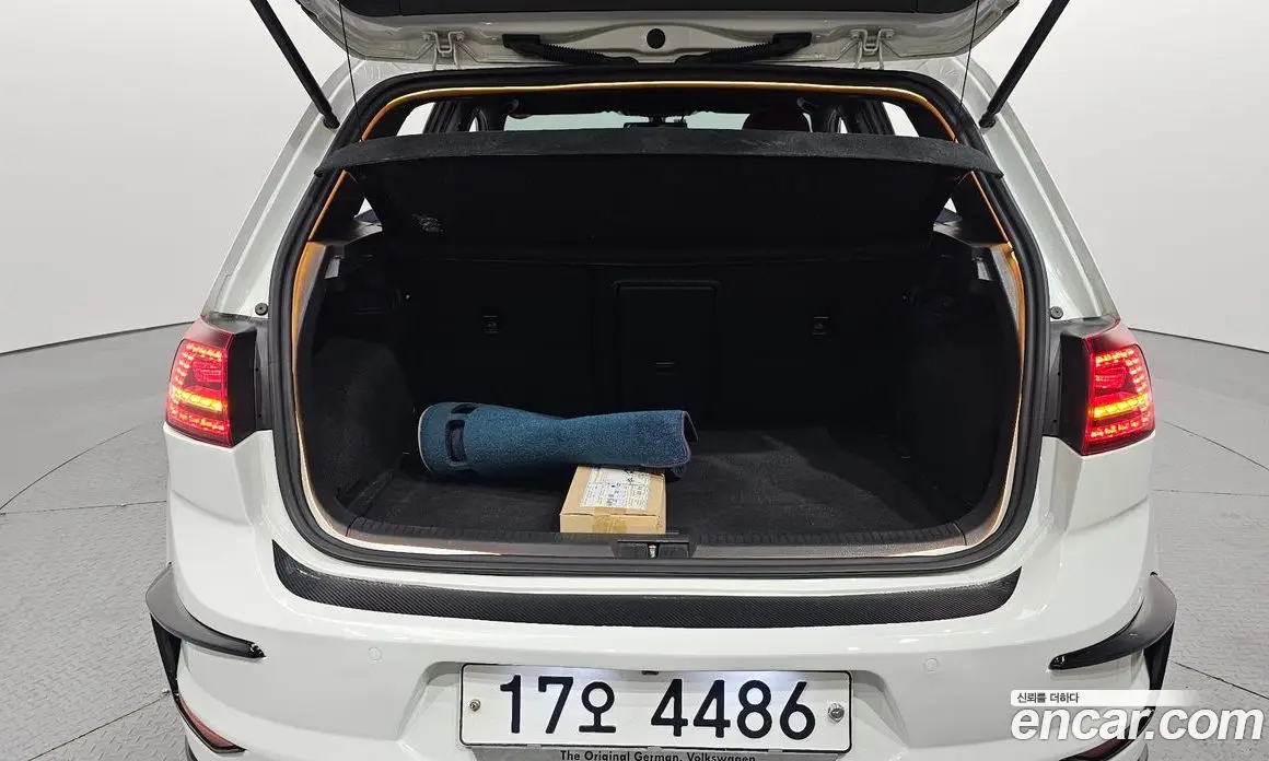 Volkswagen Golf 2014 2.0 автомат (гидро), фото 20 Volkswagen Golf 2014 2.0 автомат (гидро), фото 20