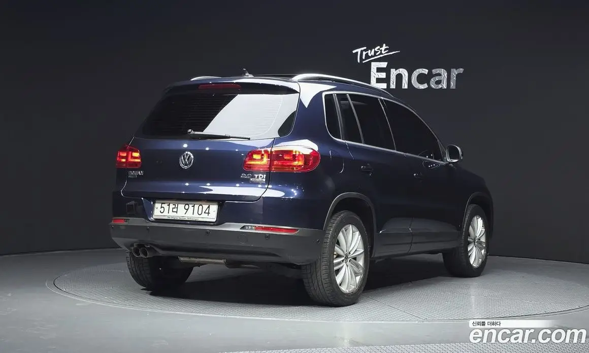 Volkswagen Tiguan 2012 2.0 автомат (гидро), фото 2 Volkswagen Tiguan 2012 2.0 автомат (гидро), фото 2