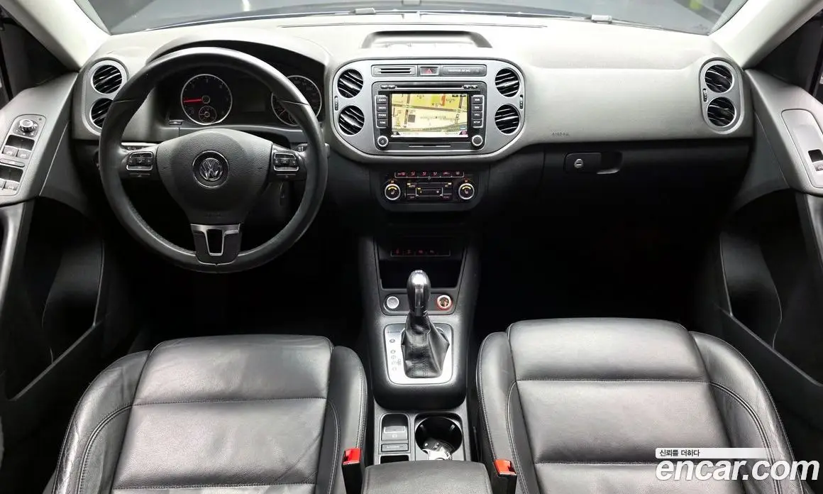 Volkswagen Tiguan 2012 2.0 автомат (гидро), фото 7 Volkswagen Tiguan 2012 2.0 автомат (гидро), фото 7