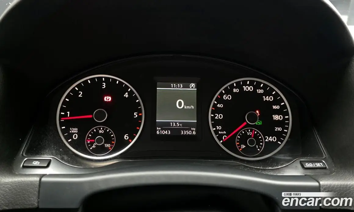Volkswagen Tiguan 2012 2.0 автомат (гидро), фото 8 Volkswagen Tiguan 2012 2.0 автомат (гидро), фото 8