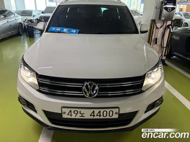 Volkswagen Tiguan 2014 2.0 автомат (гидро), миниатюра 3 Volkswagen Tiguan 2014 2.0 автомат (гидро), миниатюра 3