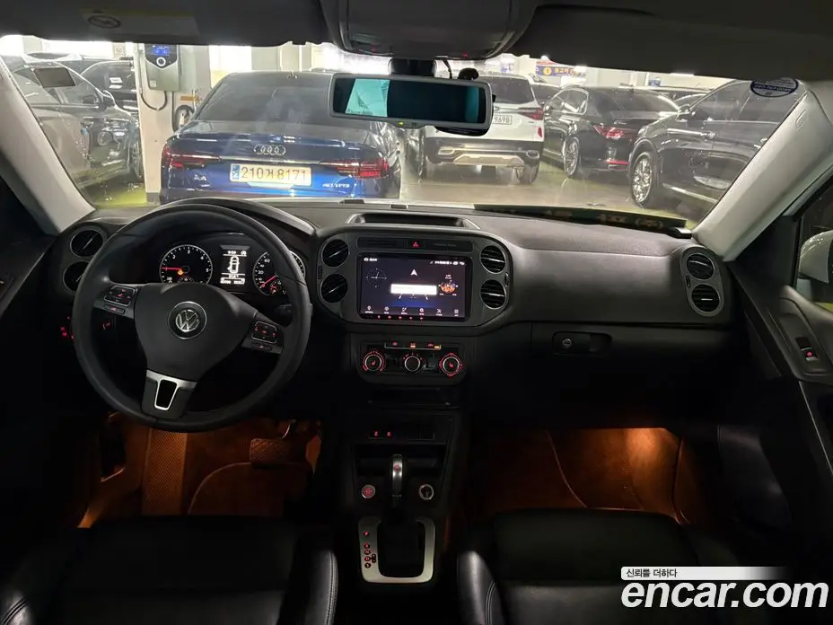 Volkswagen Tiguan 2014 2.0 автомат (гидро), фото 7 Volkswagen Tiguan 2014 2.0 автомат (гидро), фото 7
