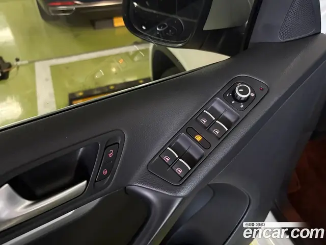Volkswagen Tiguan 2014 2.0 автомат (гидро), миниатюра 9 Volkswagen Tiguan 2014 2.0 автомат (гидро), миниатюра 9