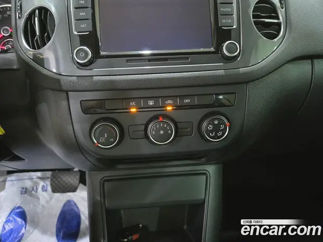 Volkswagen Tiguan 2015 2.0 автомат (гидро), миниатюра 12