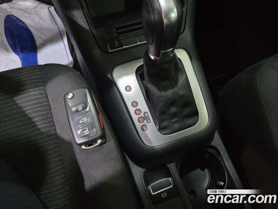Volkswagen Tiguan 2015 2.0 автомат (гидро), фото 17
