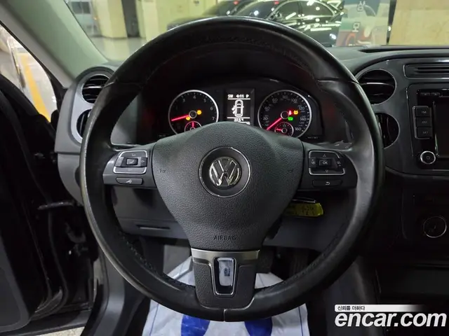 Volkswagen Tiguan 2015 2.0 автомат (гидро), миниатюра 10